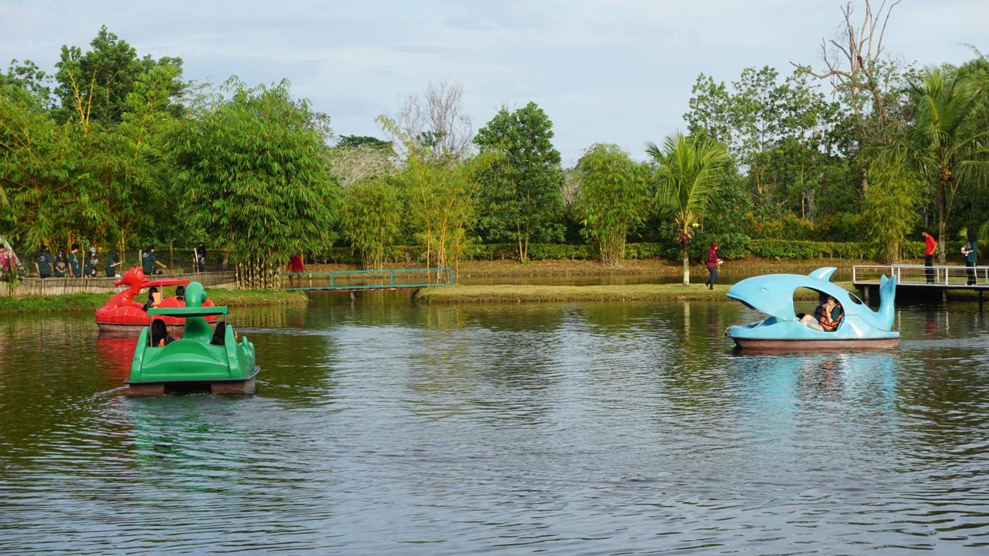 "D'Bamboo Kamp" Desa Wisata Ekang Lagoi Eksteriør bilde