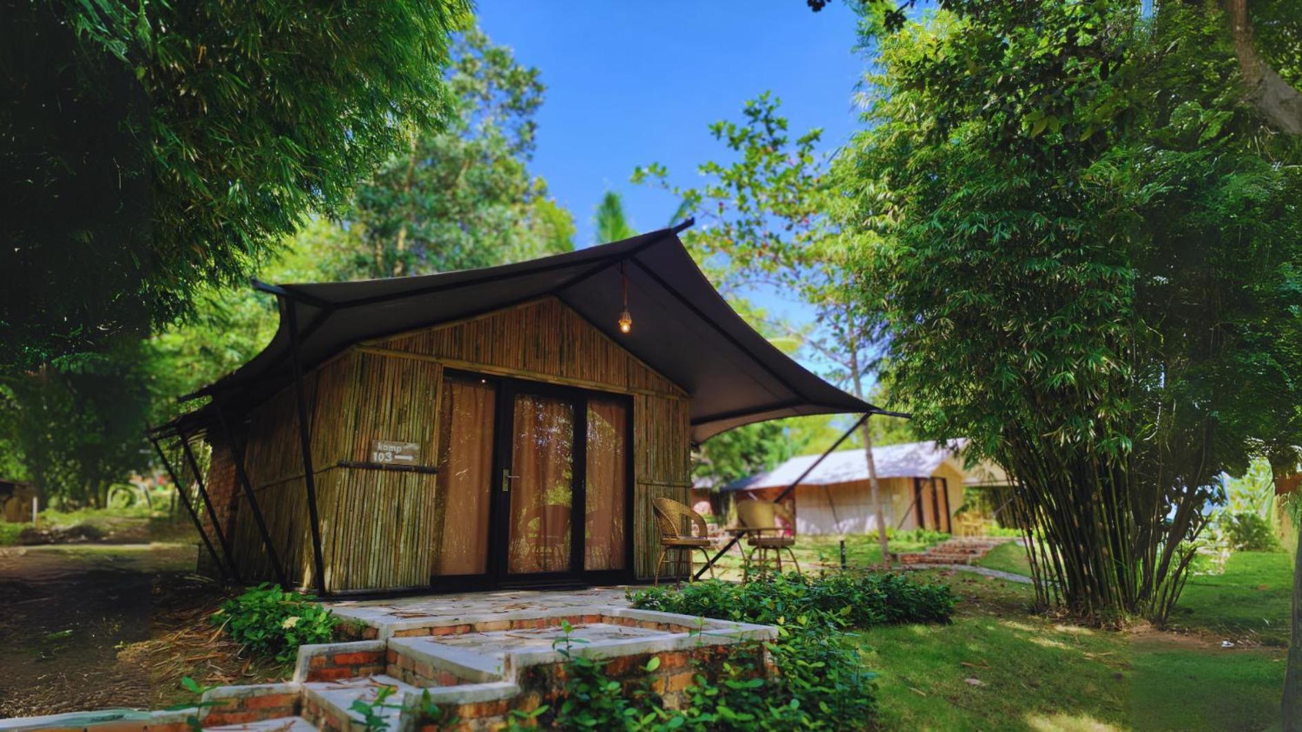 "D'Bamboo Kamp" Desa Wisata Ekang Lagoi Eksteriør bilde